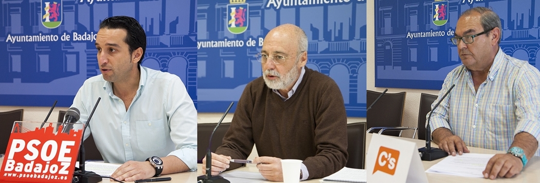 La oposición planta a la concejala de Servicios Sociales en Badajoz
