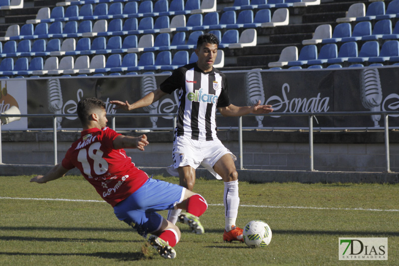 Imágenes del CD Badajoz 2 - 0 UC La Estrella