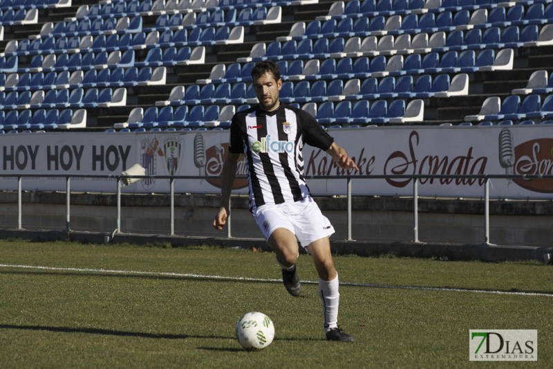 Imágenes del CD Badajoz 2 - 0 UC La Estrella