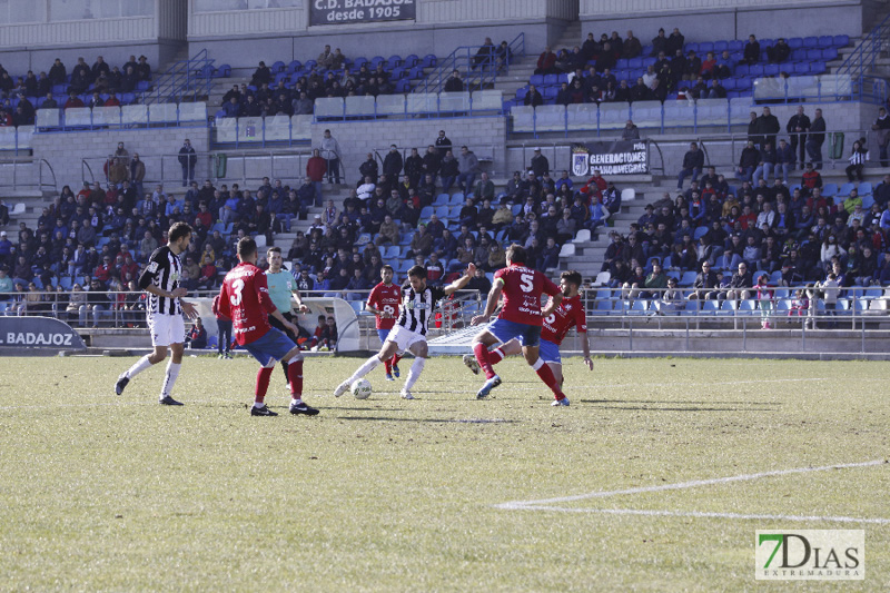 Imágenes del CD Badajoz 2 - 0 UC La Estrella