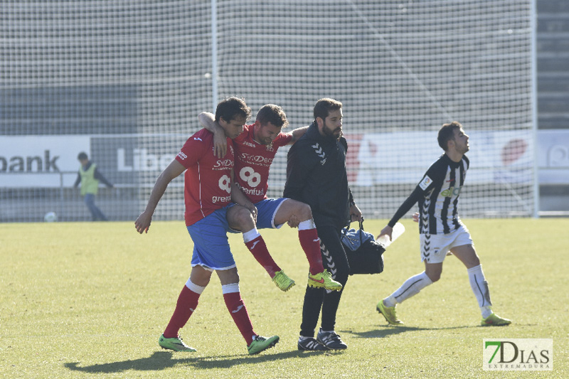 Imágenes del CD Badajoz 2 - 0 UC La Estrella