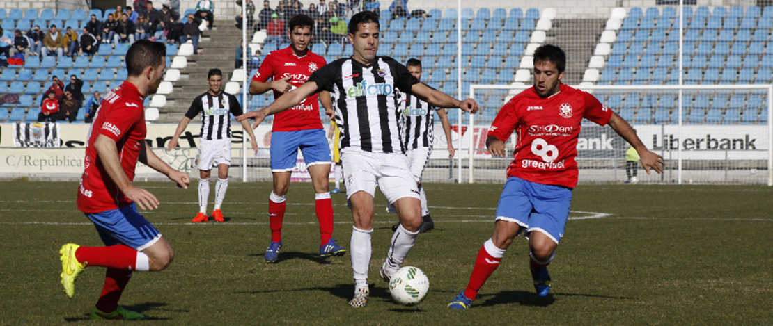 Imágenes del CD Badajoz 2 - 0 UC La Estrella