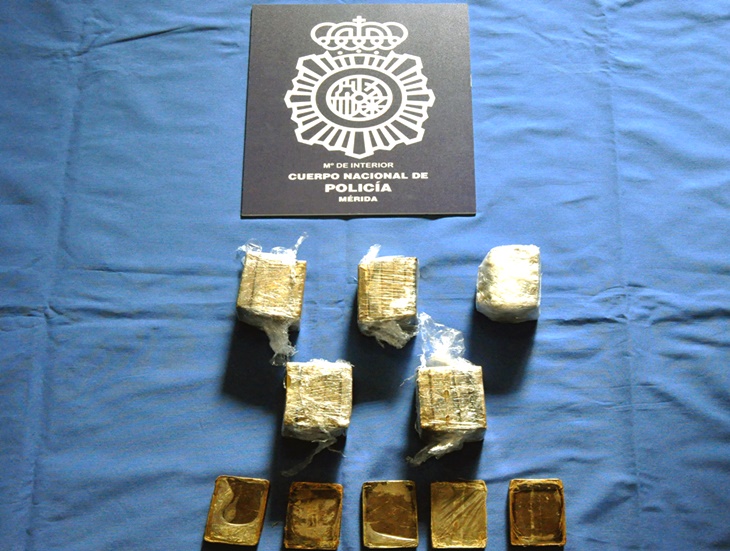 Tres jóvenes detenidos por "trapichear" con hachís en Mérida