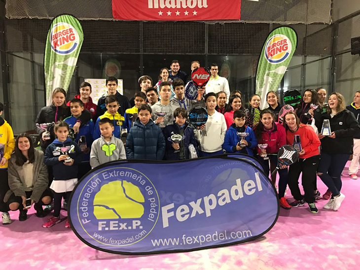 140 parejas participan en el 1º torneo del Circuito Extremeño de Menores de pádel