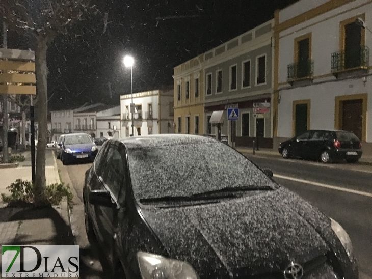 La nieve llega al sur de Badajoz