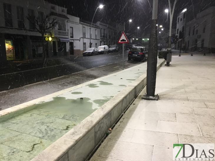 La nieve llega al sur de Badajoz