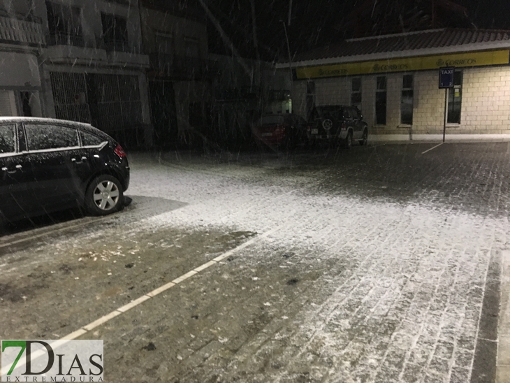 La nieve llega al sur de Badajoz