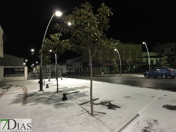 La nieve llega al sur de Badajoz