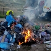 Brasas mal apagadas provocan el incendio de un camión de basura