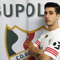 El CD Don Benito busca el gol en Asier Alonso