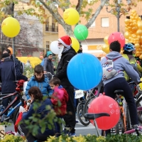 500 pacenses participan en la Ciclocabalgata Solidaria