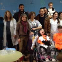 El Mérida AD saca una sonrisa a los niños hospitalizados