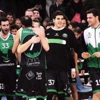 Rakocevic desata la locura en el Multiusos