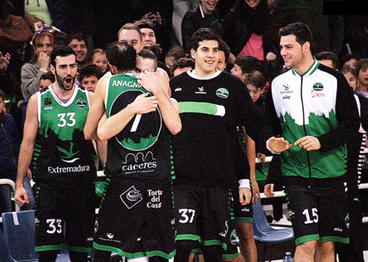 Rakocevic desata la locura en el Multiusos