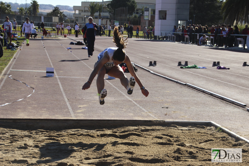 Imágenes del Trofeo de atletismo Diputación de Badajoz