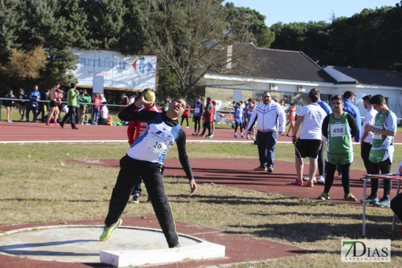 Imágenes del Trofeo de atletismo Diputación de Badajoz