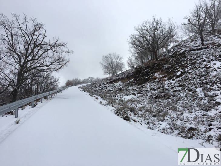 El Puerto de Honduras (Cáceres) continúa cerrado por nieve