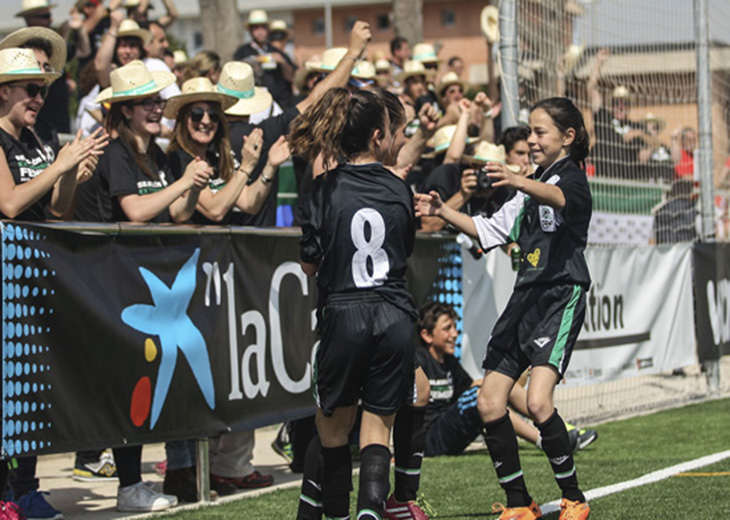 Las Selecciones Extremeñas femeninas se exhibirán en Badajoz