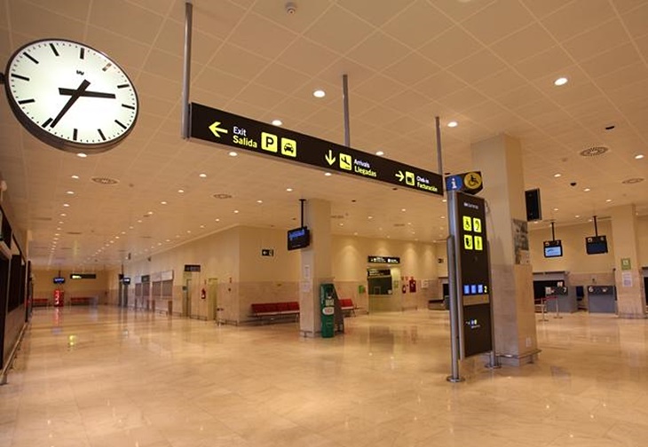 El Imserso podrá utilizar por primera vez vuelos desde el aeropuerto de Badajoz