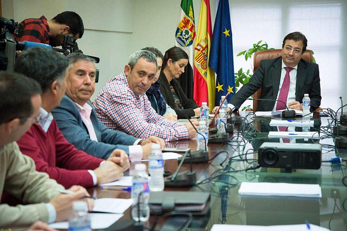 Las cooperativas agroalimentarias piden a Vara un Plan de Integración