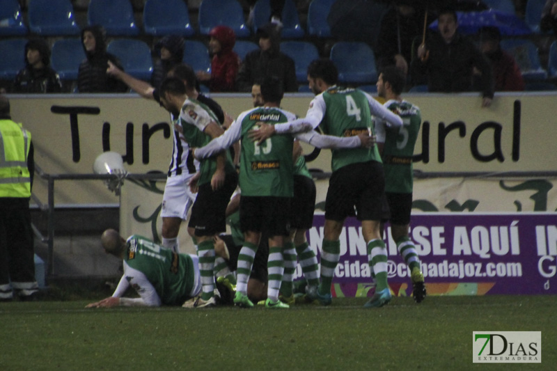 Imágenes del CD. Badajoz 1 - 3 CP Cacereño