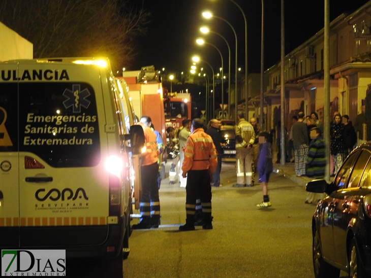 Incendio en una vivienda de la barriada de Llera (Badajoz)