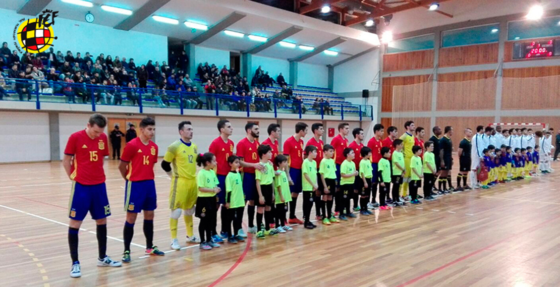 Nene tiene un debut soñado con la Selección Española de futsal sub-21