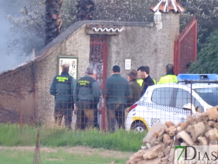 Incendio en la finca pacense de Las Arenosas
