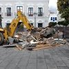 Imágenes de la demolición de los quioscos de la Plaza de España