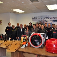 Los parques de bomberos reciben materiales del CPEI