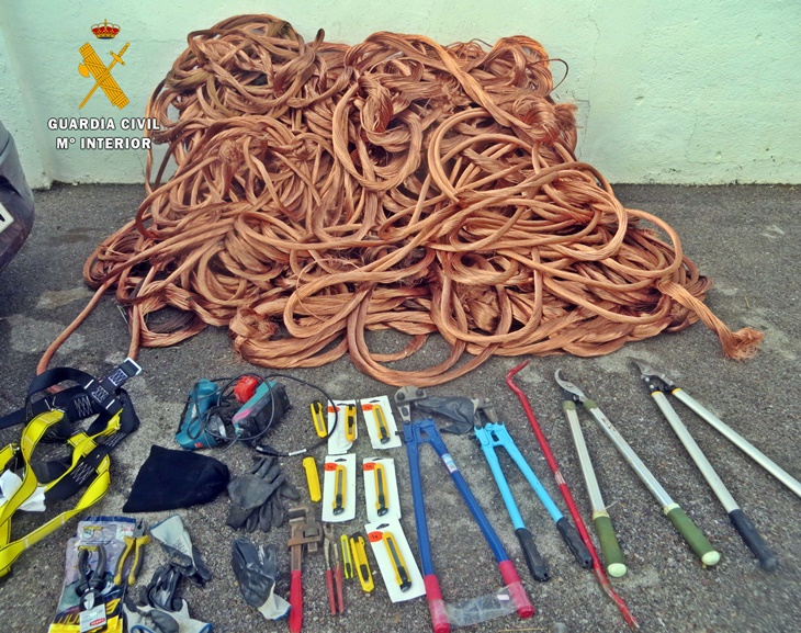 Tres detenidos por el robo de 15 toneladas de cobre