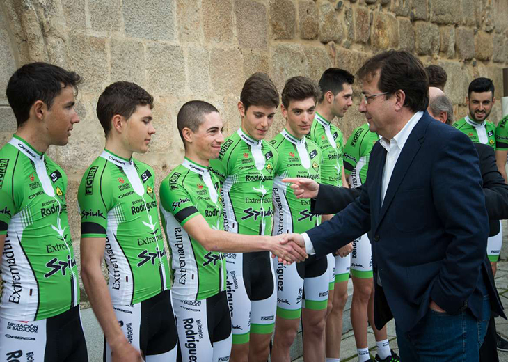 Vara recibe al Bicicletas Rodríguez Extremadura