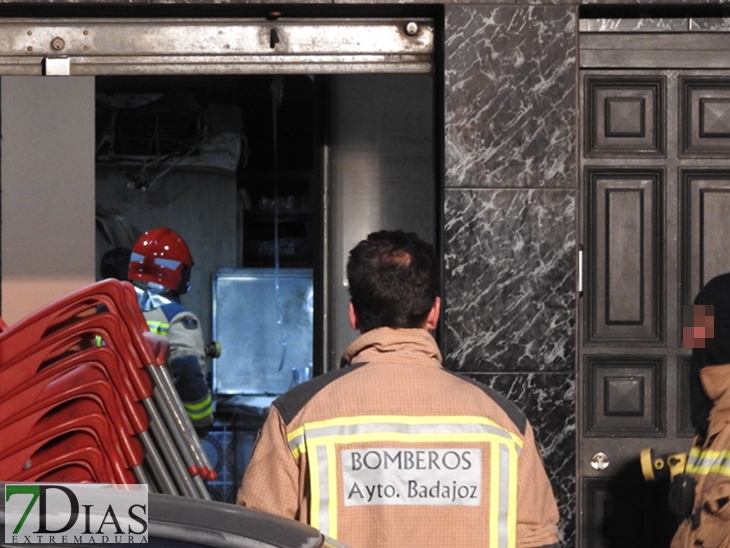 Incendio en un bar del centro de Badajoz