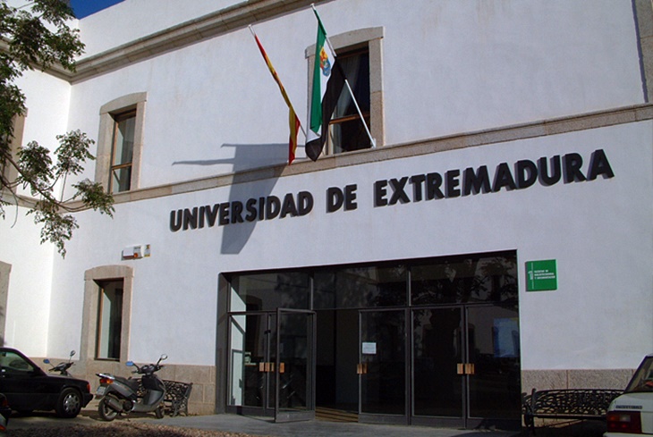 Badajoz se queda con Periodismo