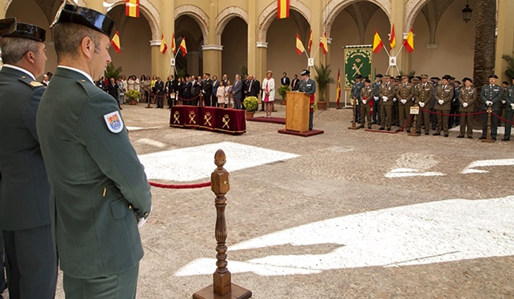 AUGC: "¿Existen favores personales entre políticos y mandos de la Guardia Civil?