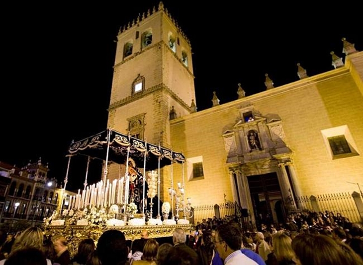 Presentado el programa para la Semana Santa de Badajoz 2017