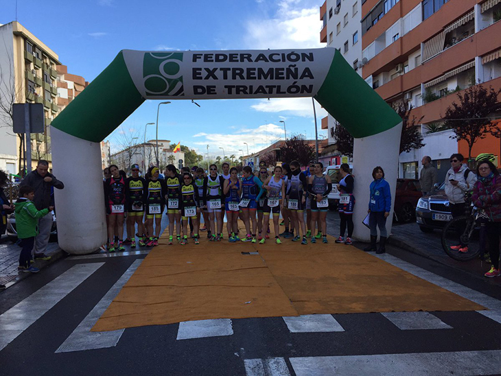 María Rico y Pakillo Fernández-Cortés campeones de Extremadura de Duatlón Sprint