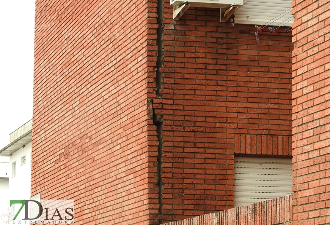 Varias familias pacenses desalojadas por la amenaza de derrumbe de su piso