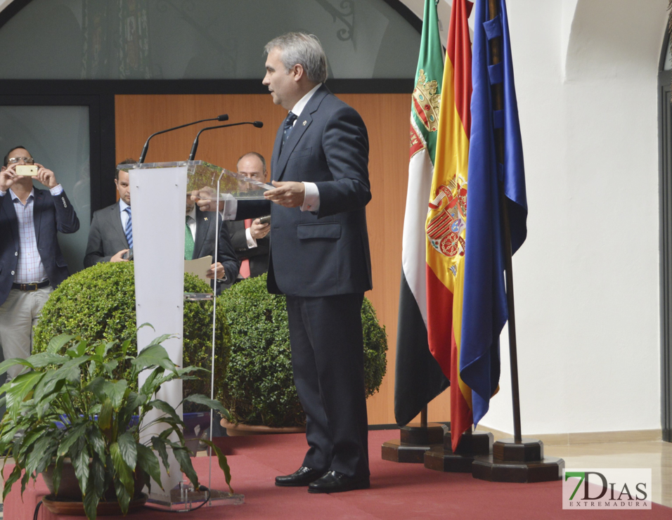 Badajoz recibe al ministro Zoido