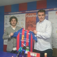Javier Bayón coge las riendas del Extremadura B