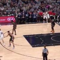 Pau Gasol le gana la partida a Calderón
