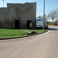 Una furgoneta choca contra la ermita de San Roque