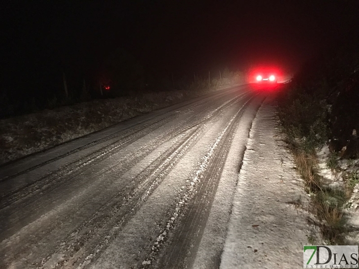 Imágenes de la ligera nevada de ayer en Sao Mamede