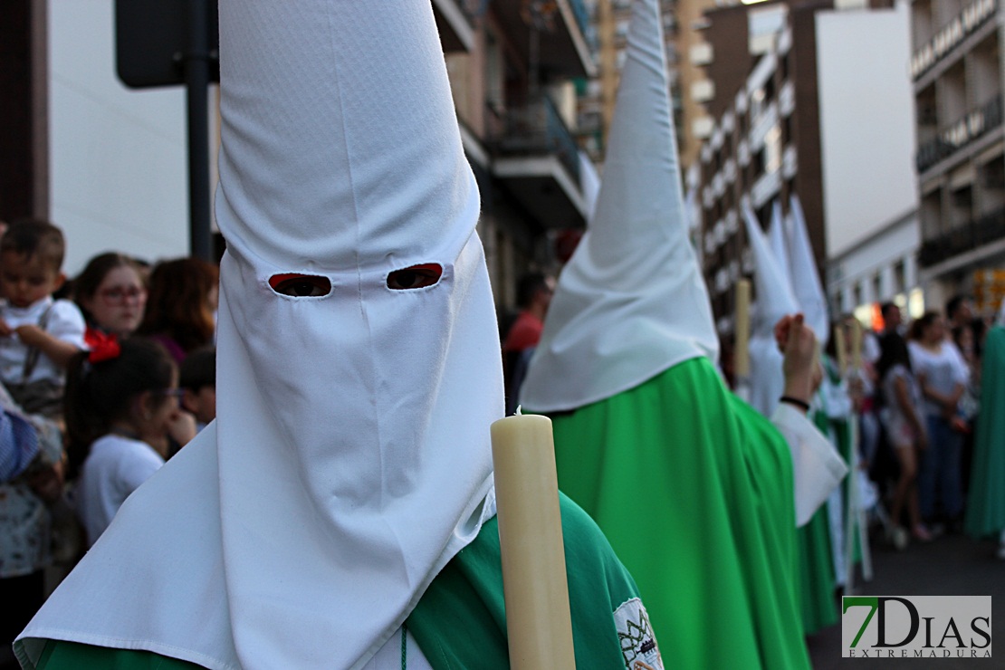 Los Ferroviarios procesionan por las calles de Mérida