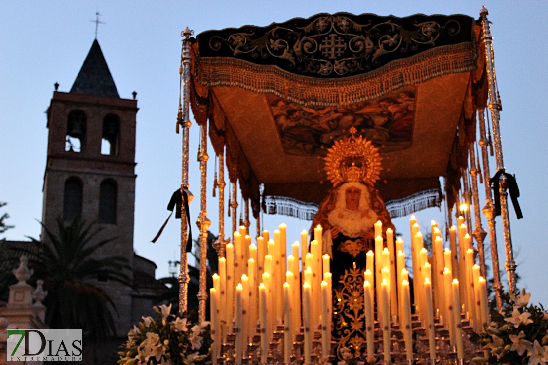 Imágenes de la procesión de los Castillos en Mérida
