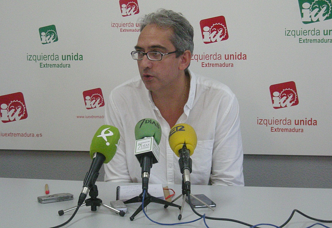 IU: “Salir de la crisis no será posible mientras normalicemos la corrupción”