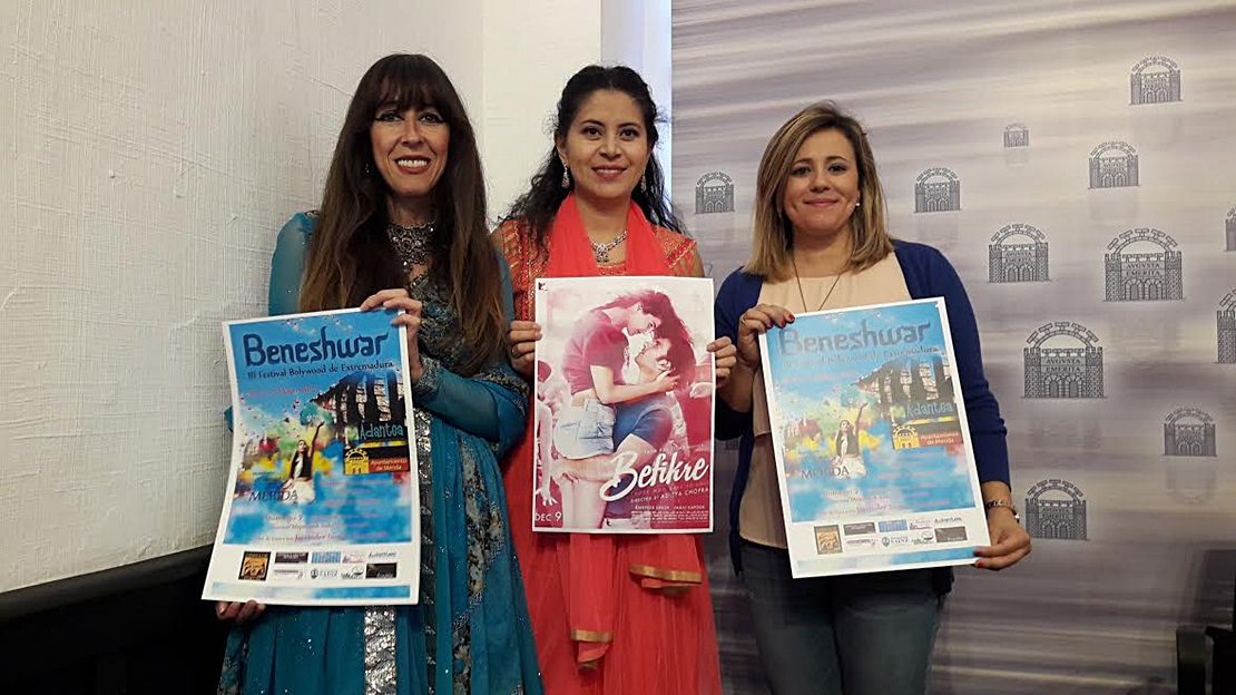 El acueducto de los Milagros acoge el III Festival Bollywood