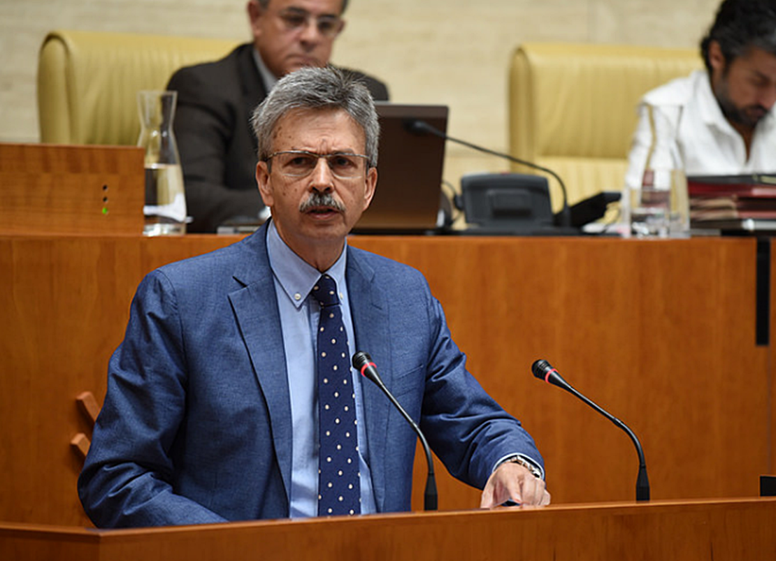 Navarro advierte del perjuicio que supone la subasta de las renovables