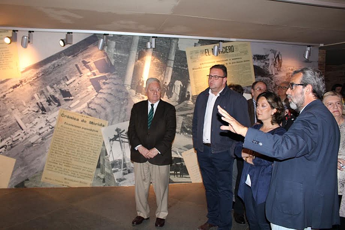 Una exposición recoge la incidencia del tiempo en los monumentos de Mérida