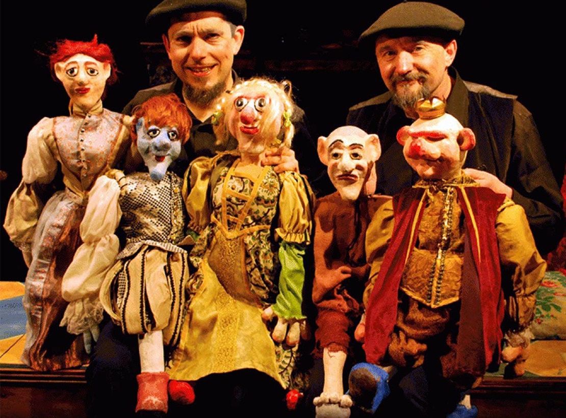 Montijo estrena festival con teatro, títeres y cuentos